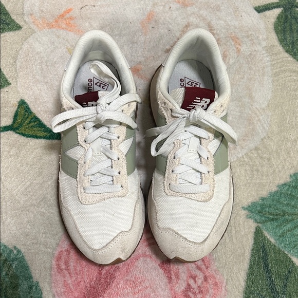 New Balance Shoes - New Balance 237 Women's Cream and Green Sneakers